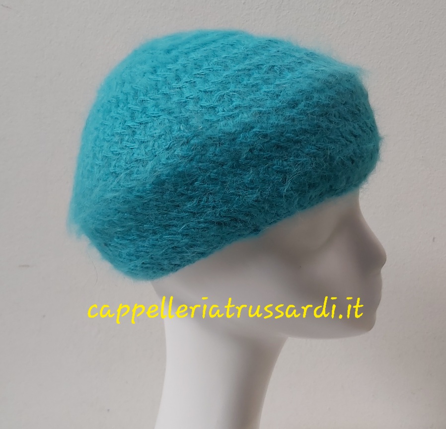 CAPPELLO BASCO VERDE ACQUA DONNA in maglia ANGORA MADE IN ITALY