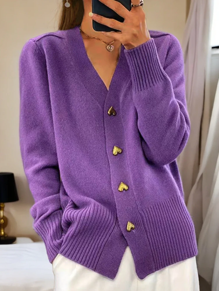 Cardigan Donna Elegante – Maglia Morbida con Bottoni Dorati a Cuore - immagine 5